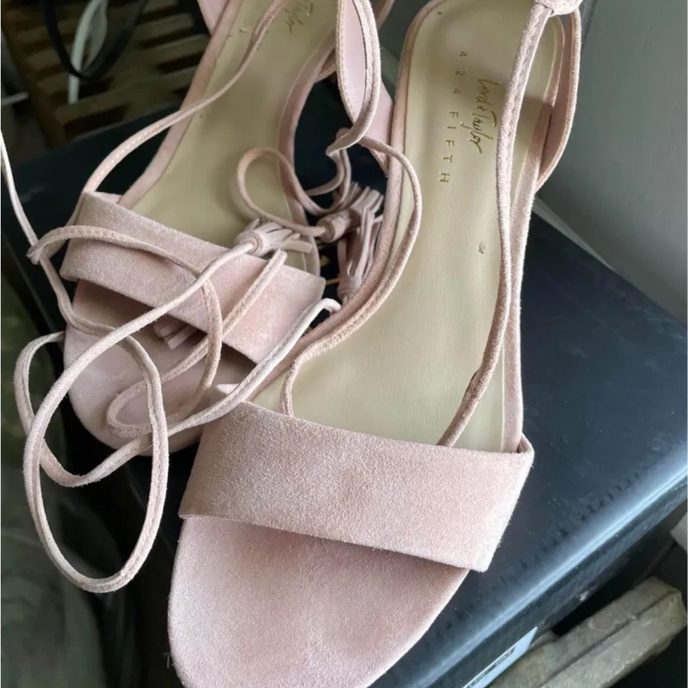 Lord and Taylor blush heels size 9